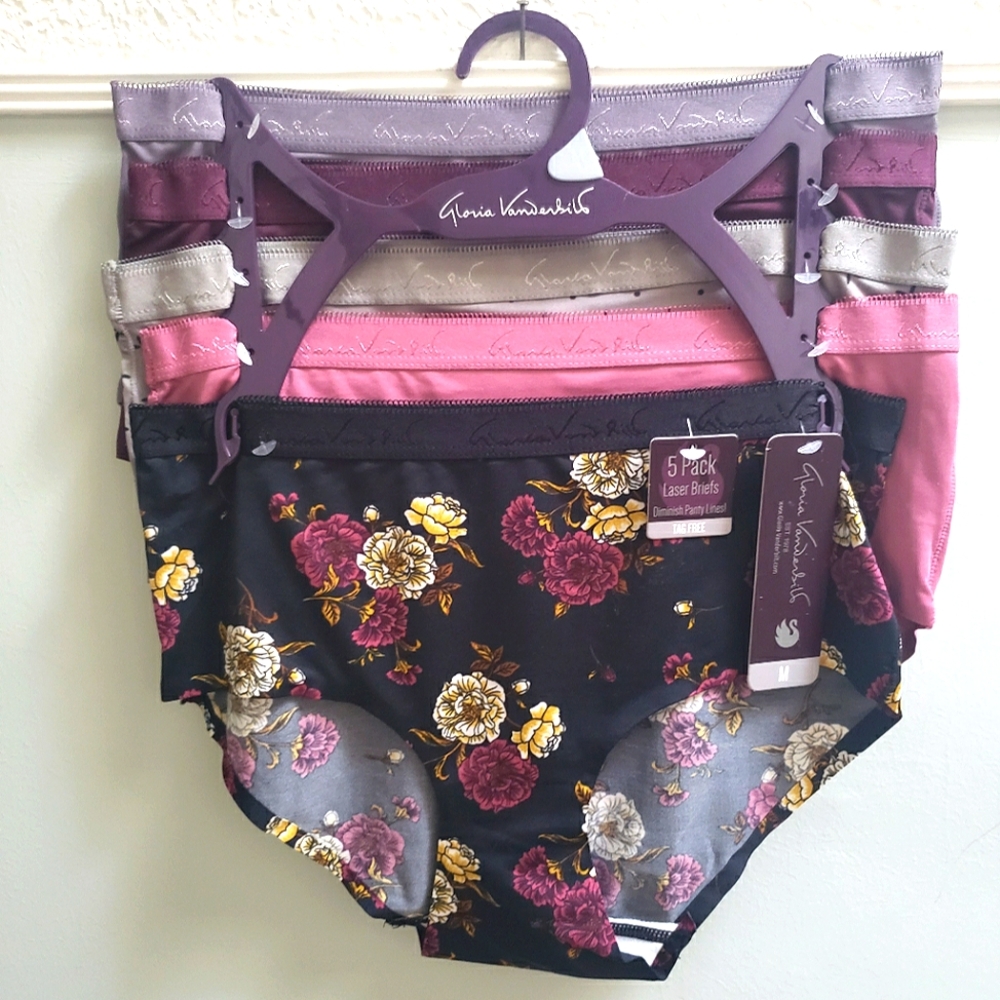 Gloria Vanderbilt Microfiber Laser Briefs Panties